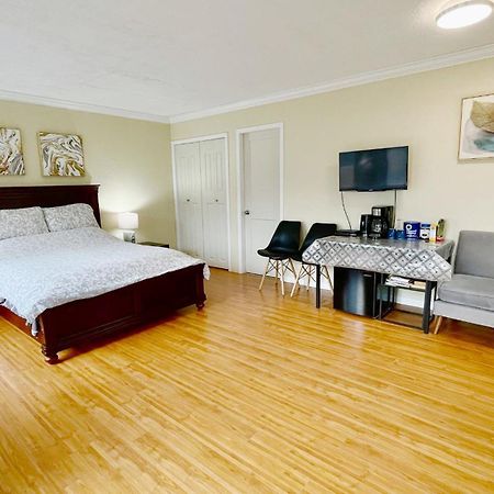 ריצ'מונד Private Suite With Separated Entrance Monica'S Home מראה חיצוני תמונה